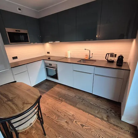 River Apartment *